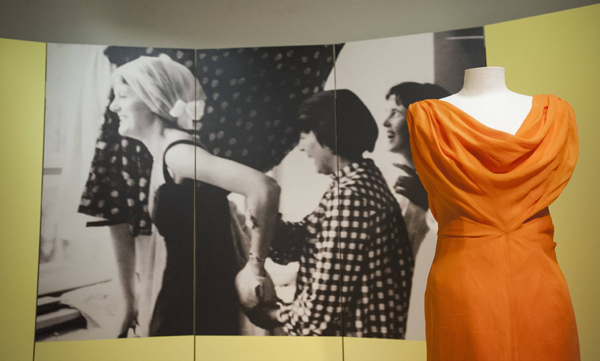 Seidenroben und Lederjacken